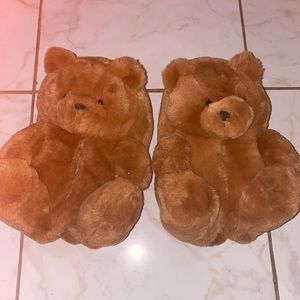 Brown teddy bear house slippers